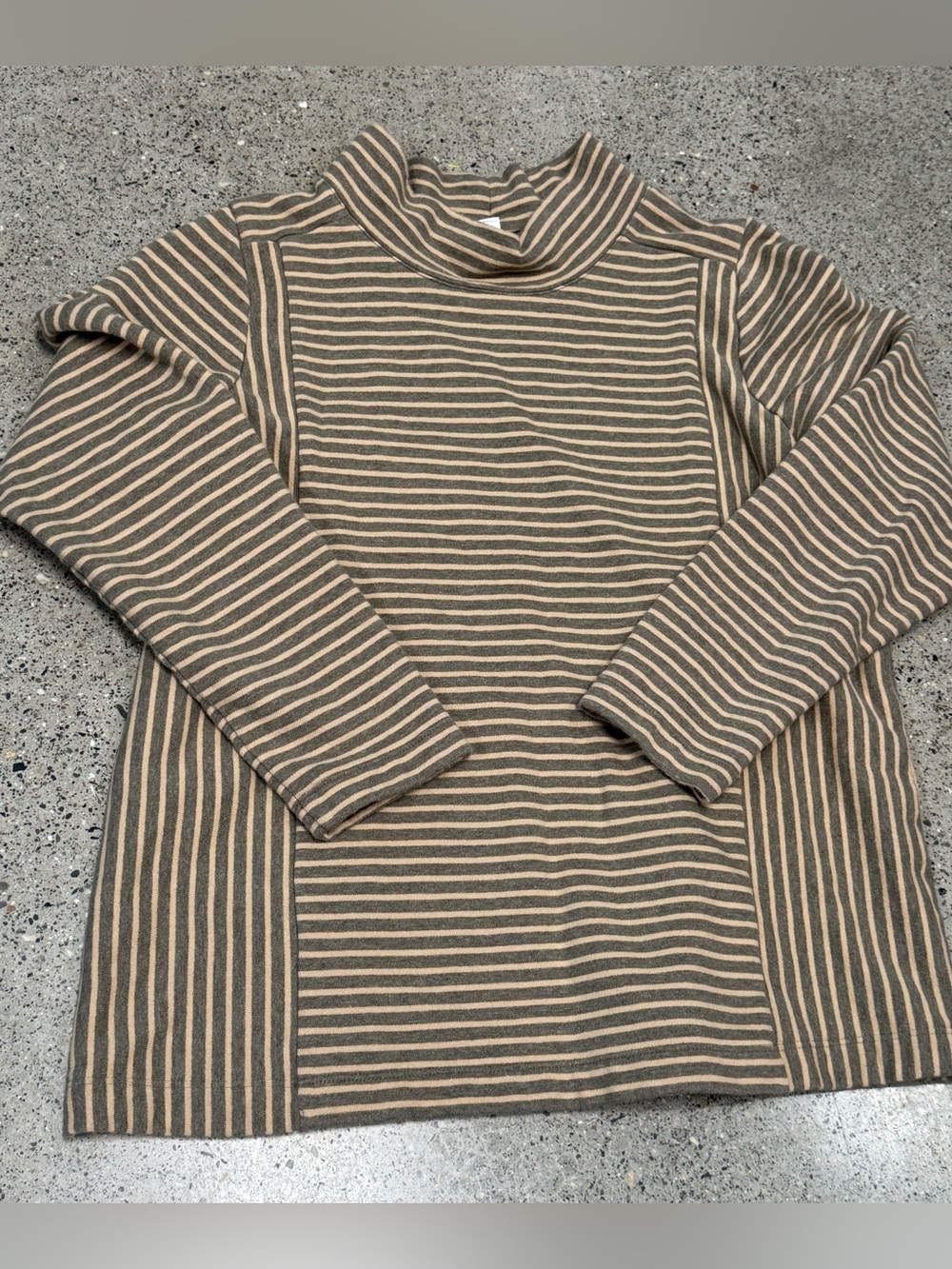 J. Jill Seamed Mock Neck Long-Sleeve Knit Top large